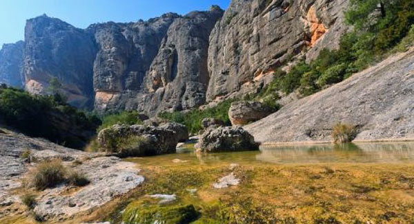 Pozas de baños en la ruta de Los Estrechos de Arnes